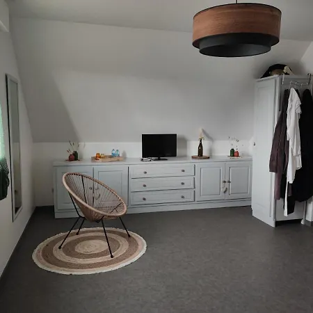 à Louer Proche Circuit Bed & Breakfast Teloché